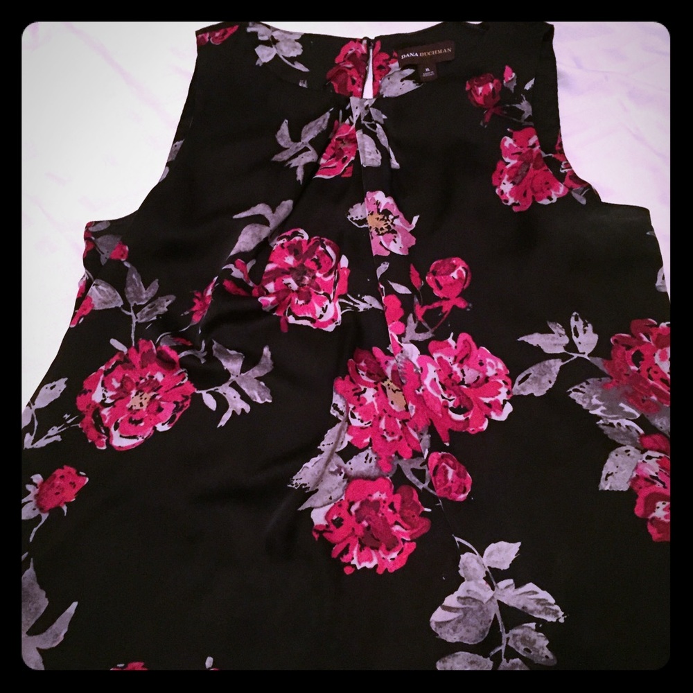 Dana Buchman Pleated Print Tank